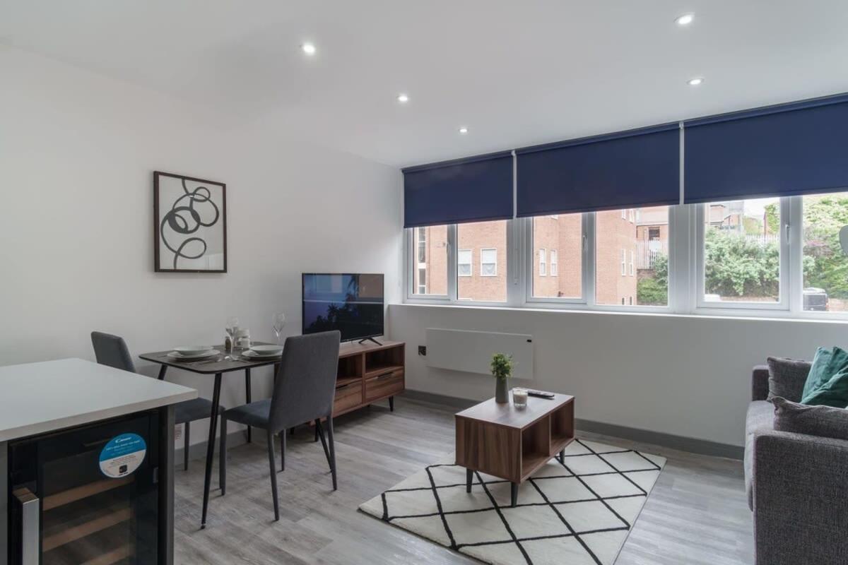 Contemporary 1 Bedroom Preston Apartment 外观 照片