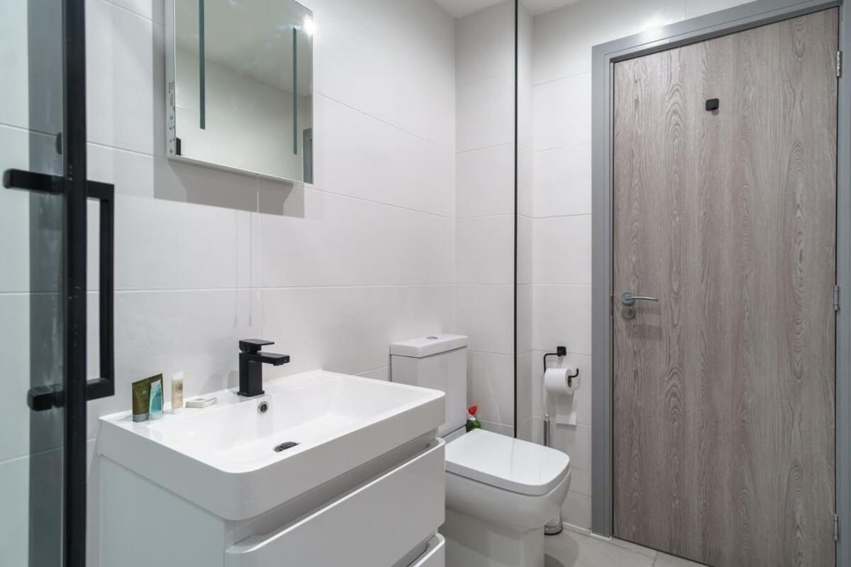 Contemporary 1 Bedroom Preston Apartment 外观 照片